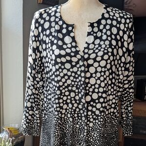 Cyrus Women's Black and White Bubble Sweater Size XXL Button Up Long Sleeves